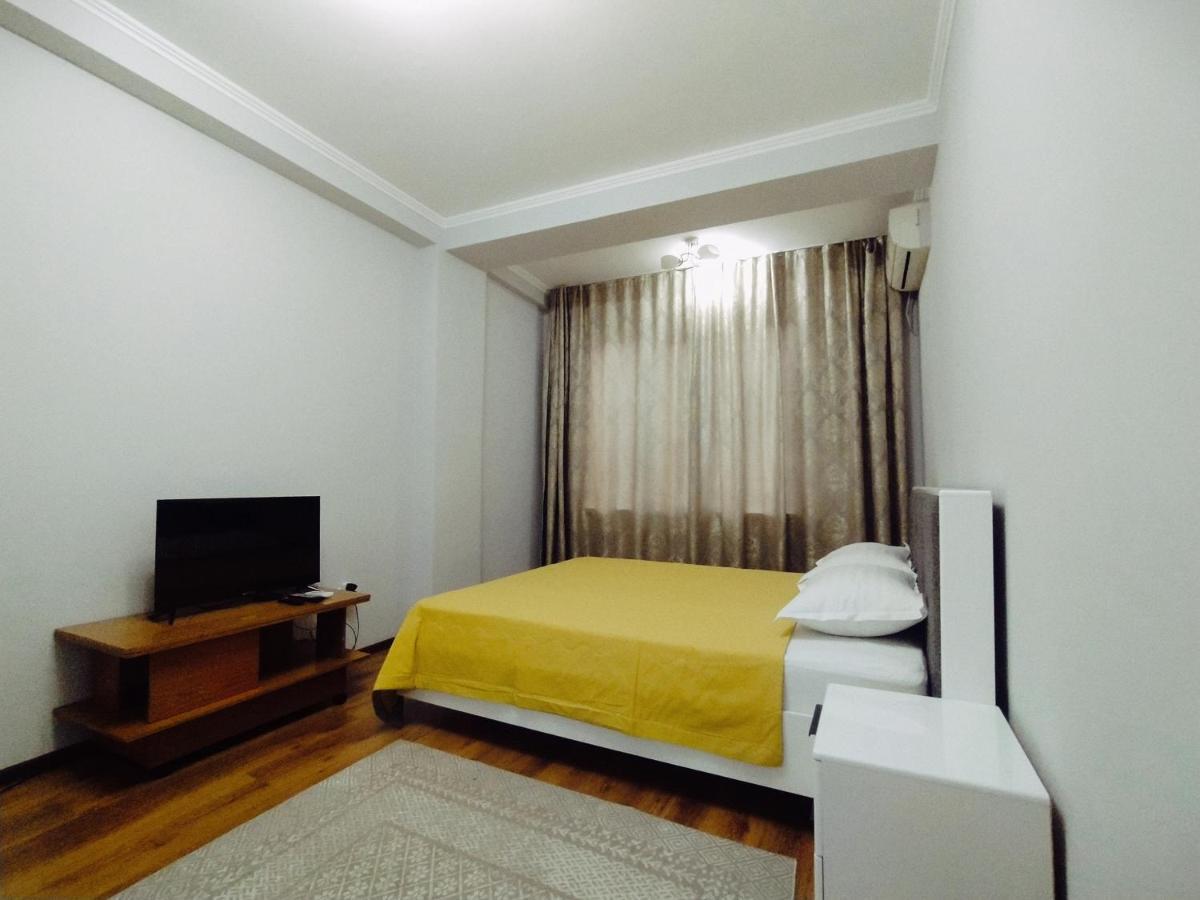 Appartement Aura On Turusbekova Street 124 à Bichkek Extérieur photo