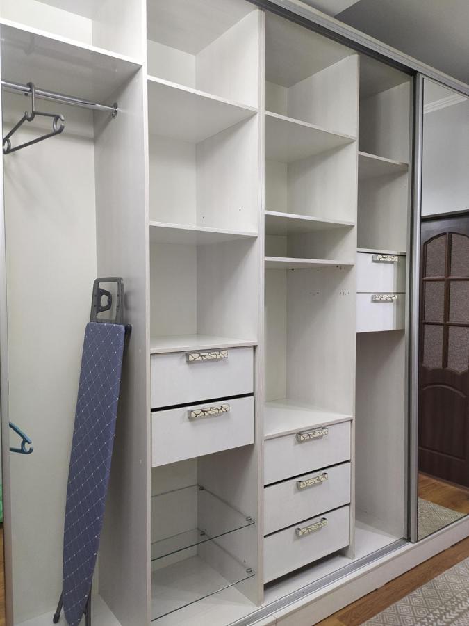Appartement Aura On Turusbekova Street 124 à Bichkek Extérieur photo