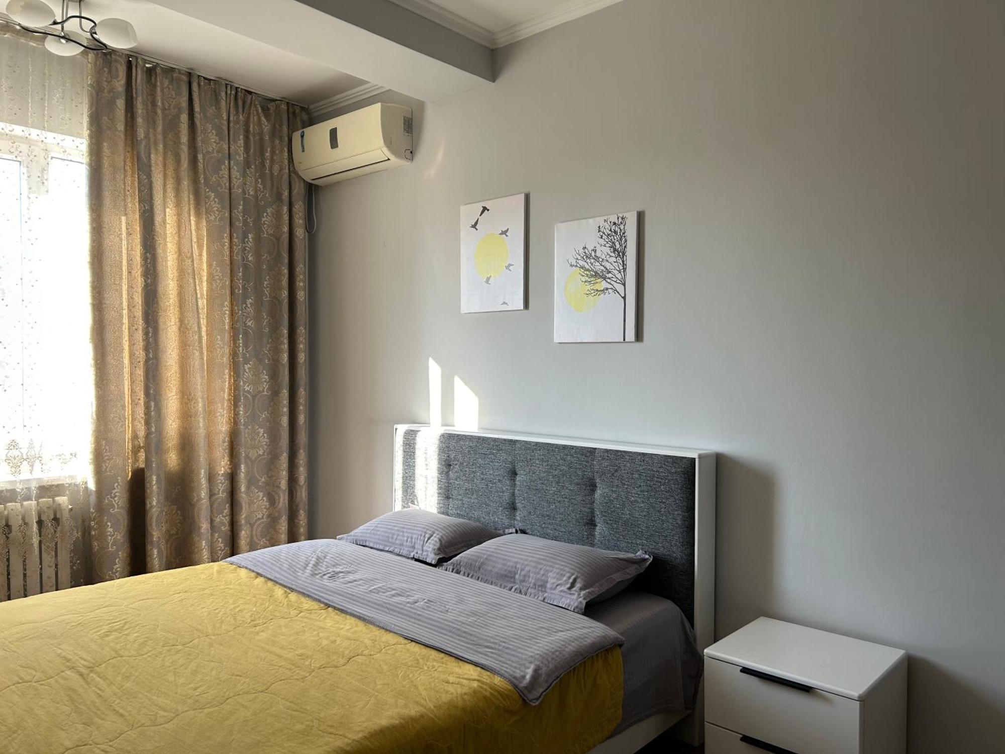 Appartement Aura On Turusbekova Street 124 à Bichkek Extérieur photo